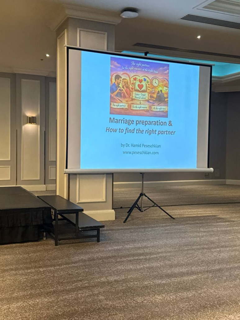 photo_5357223763730179279_y